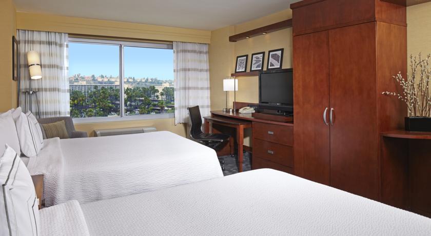 Courtyard By Marriott San Diego Mission Valley/Hotel Circle Extérieur photo